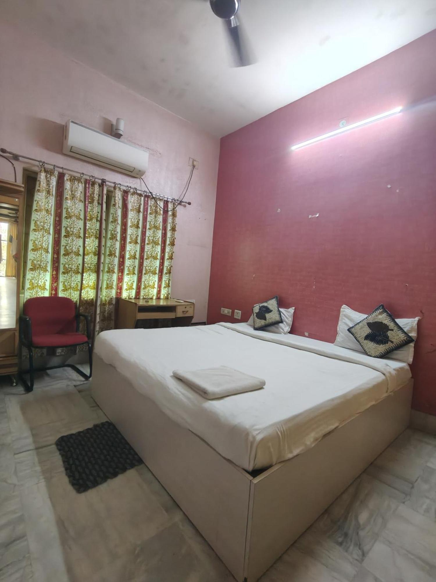 Hotel Sai Ram Plaza