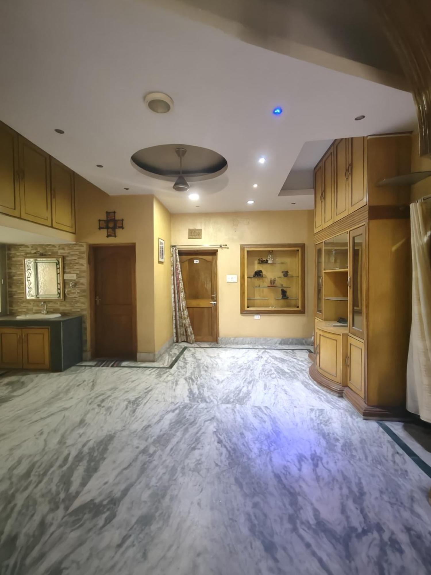 Hotel Sai Ram Plaza